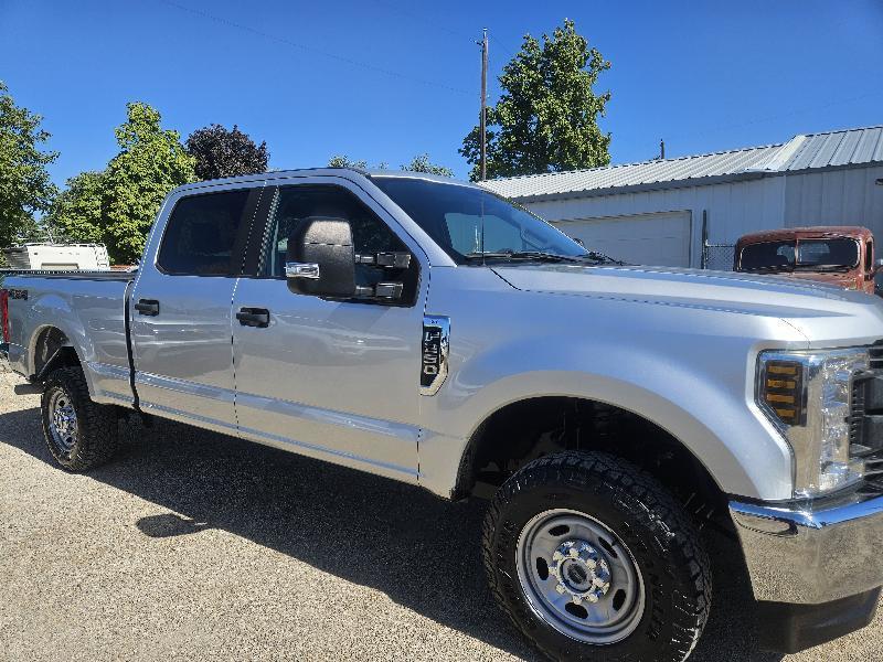 Ford F-250 SD XL Crew Cab 4WD 2018