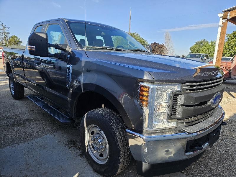 Ford F-250 SD XL SuperCab Long Bed 4WD 2018