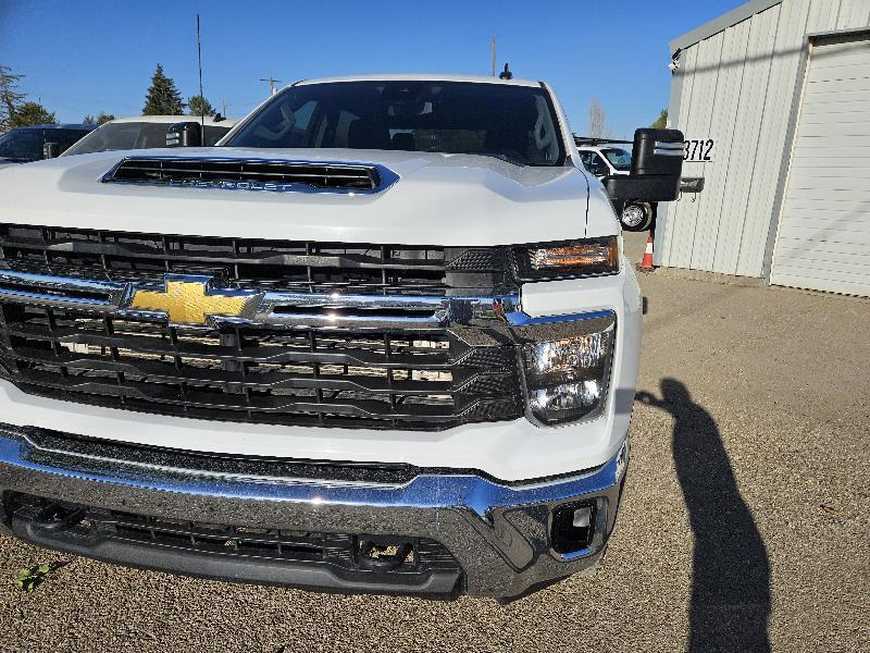 Chevrolet Silverado 2500HD LT Crew Cab Short Box 4WD 2024