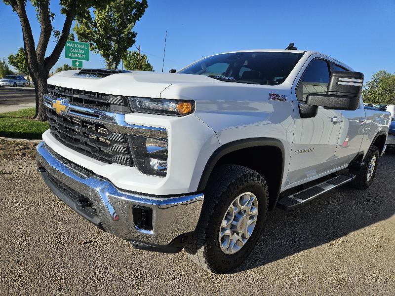 Chevrolet Silverado 2500HD LT Crew Cab Short Box 4WD 2024