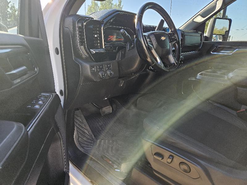 Chevrolet Silverado 2500HD LT Crew Cab Short Box 4WD 2024