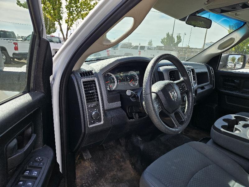 RAM 1500 Tradesman Crew Cab SWB 4WD 2018