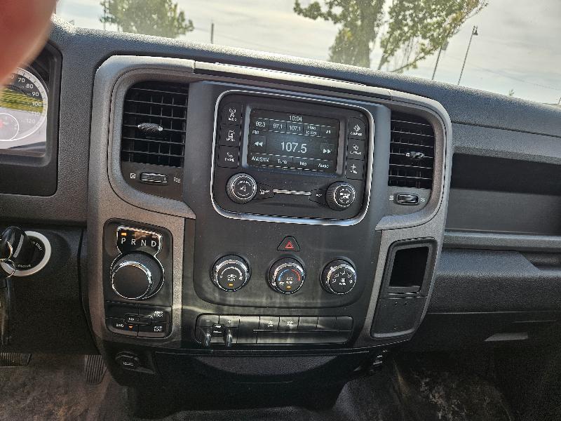 RAM 1500 Tradesman Crew Cab SWB 4WD 2018