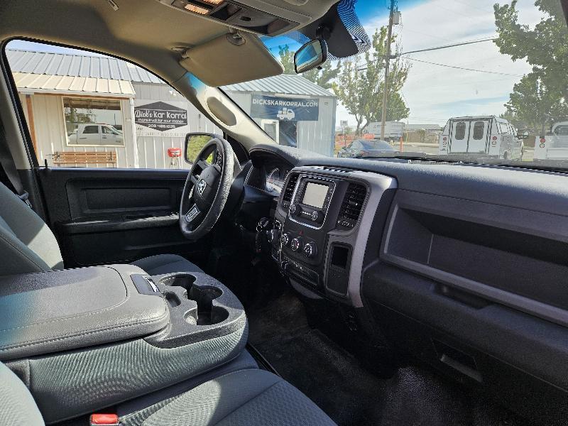 RAM 1500 Tradesman Crew Cab SWB 4WD 2018