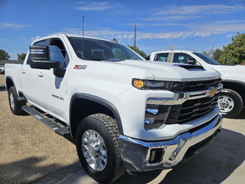 Chevrolet Silverado 2500HD LT Crew Cab Short Box 4WD 2024