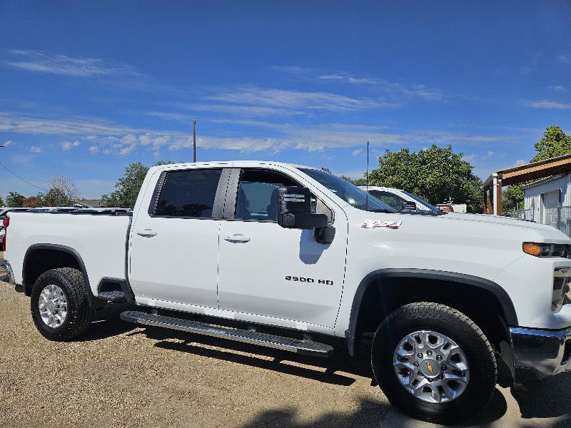 Chevrolet Silverado 2500HD LT Crew Cab Short Box 4WD 2024