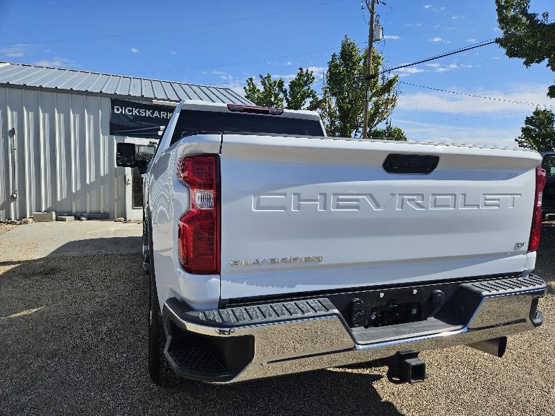 Chevrolet Silverado 2500HD LT Crew Cab Short Box 4WD 2024