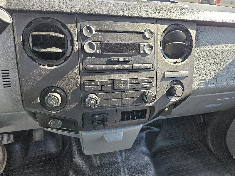 Ford F-450 SD XL Crew Cab DRW 4WD 2014