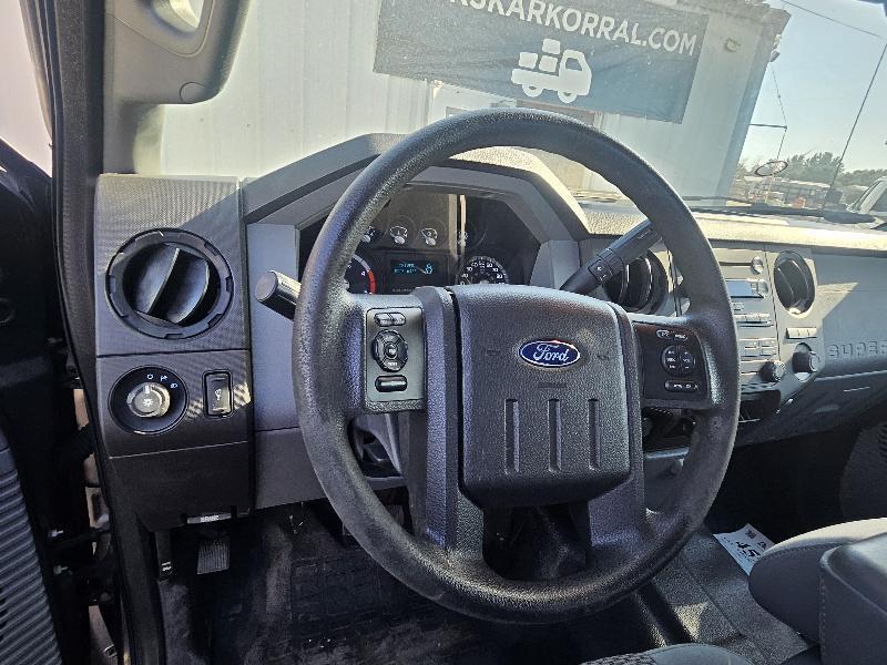 Ford F-450 SD XL Crew Cab DRW 4WD 2016