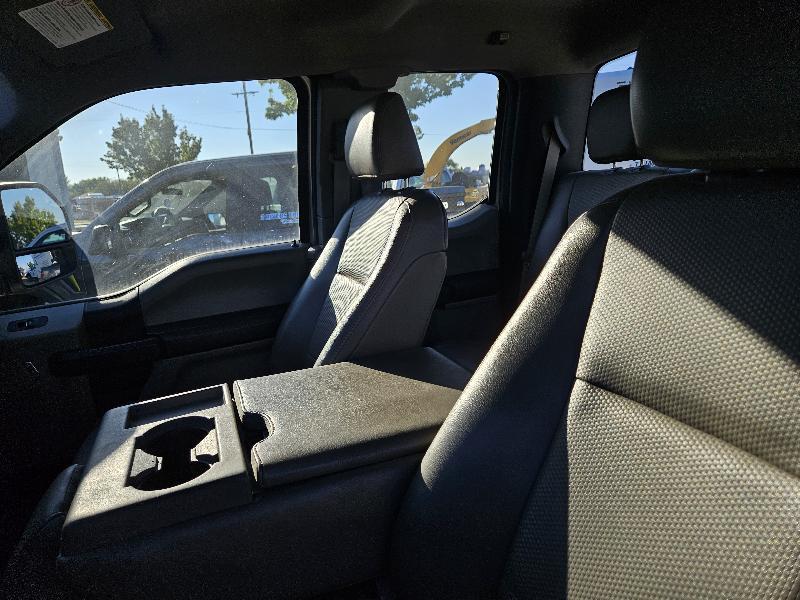 Ford F-250 SD XL SuperCab Long Bed 4WD 2018