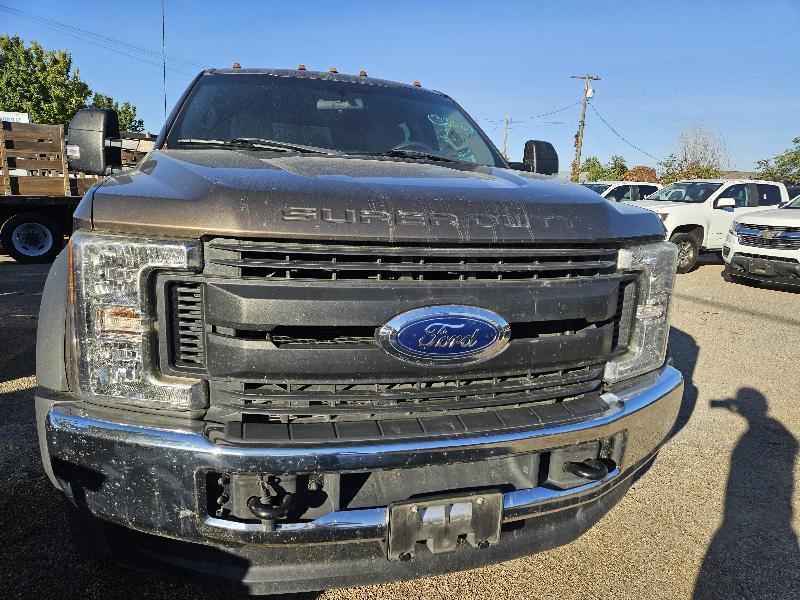 Ford F-450 SD XL Crew Cab DRW 4WD 2017