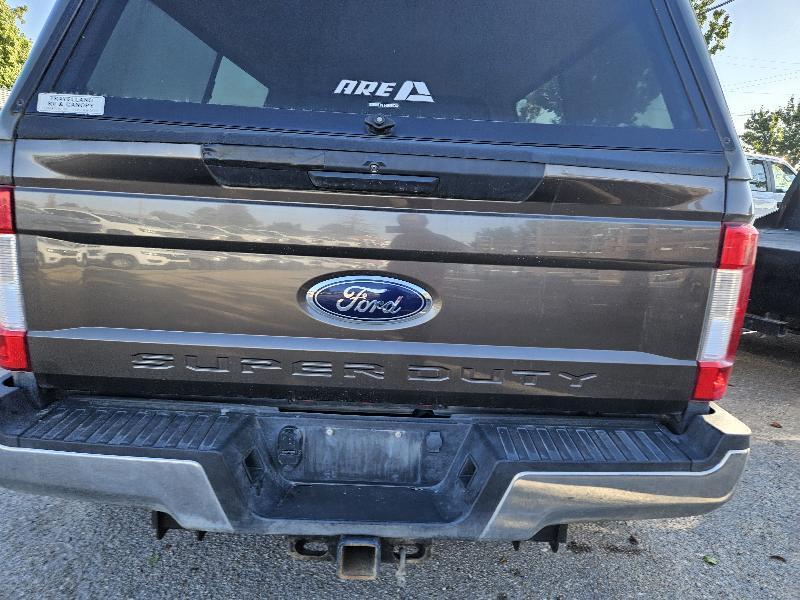 Ford F-450 SD XL Crew Cab DRW 4WD 2017