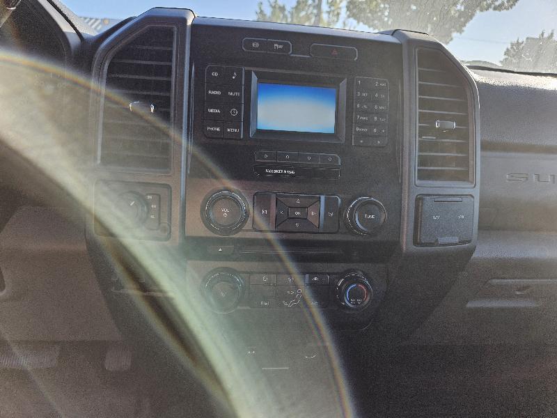 Ford F-450 SD XL Crew Cab DRW 4WD 2017