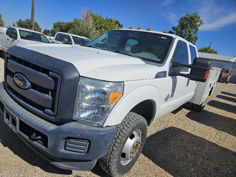 Ford F-350 SD XL Crew Cab Long Bed DRW 4WD 2015