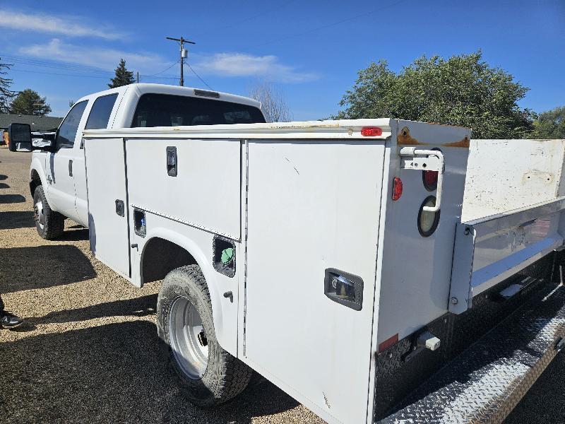 Ford F-350 SD XL Crew Cab Long Bed DRW 4WD 2015