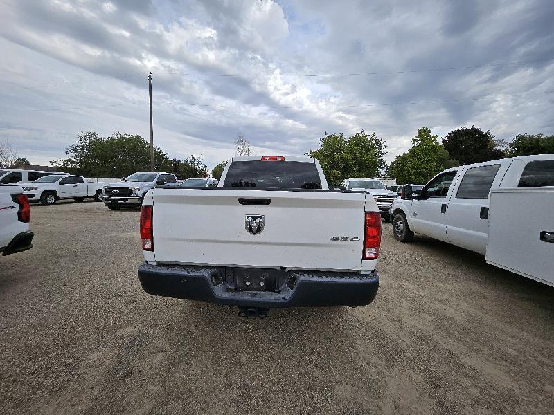RAM 1500 Tradesman Crew Cab SWB 4WD 2016