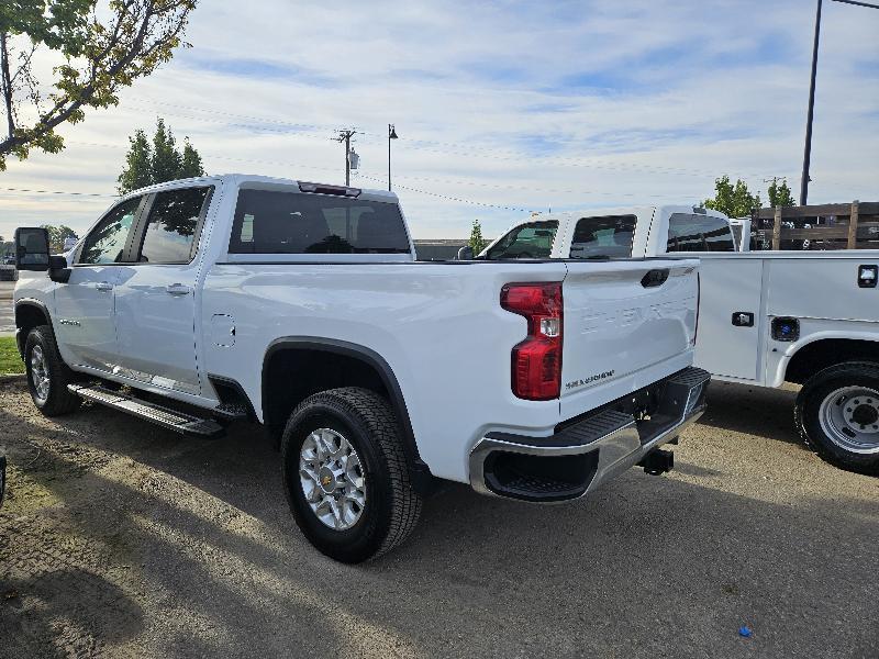 Chevrolet Silverado 2500HD LT Crew Cab Short Box 4WD 2024