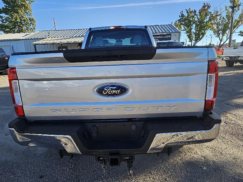 Ford F-450 SD XL Crew Cab DRW 4WD 2017