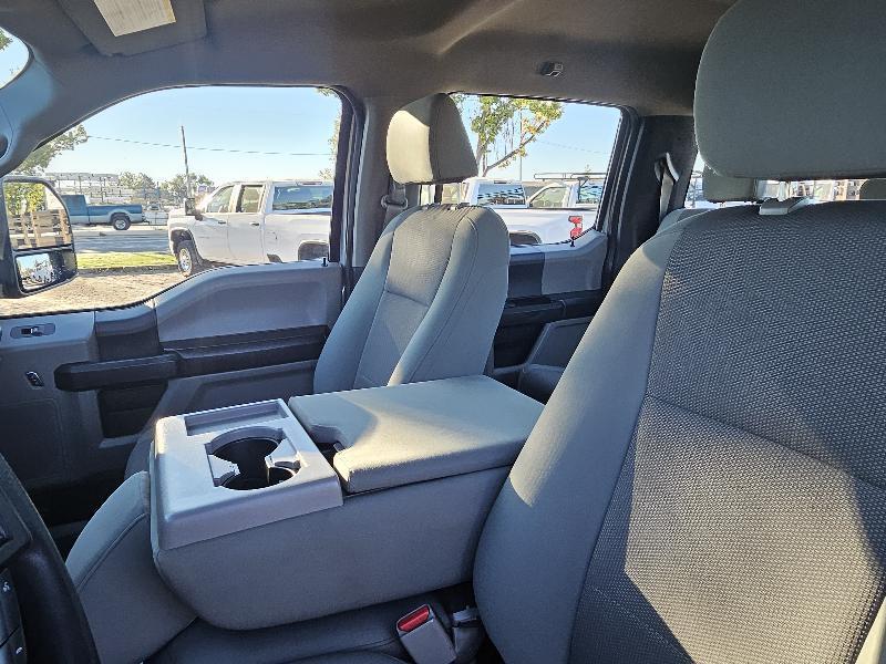 Ford F-450 SD XL Crew Cab DRW 4WD 2017