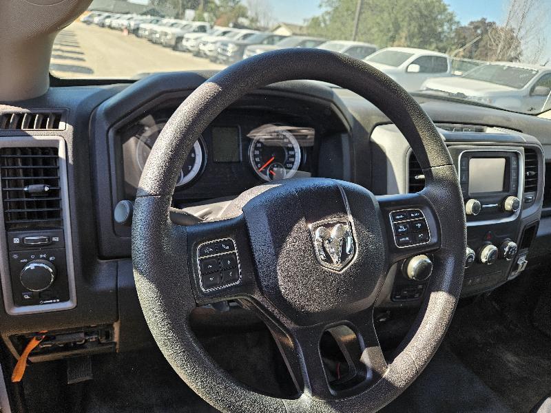 RAM 1500 Classic Tradesman Quad Cab 4WD 2021