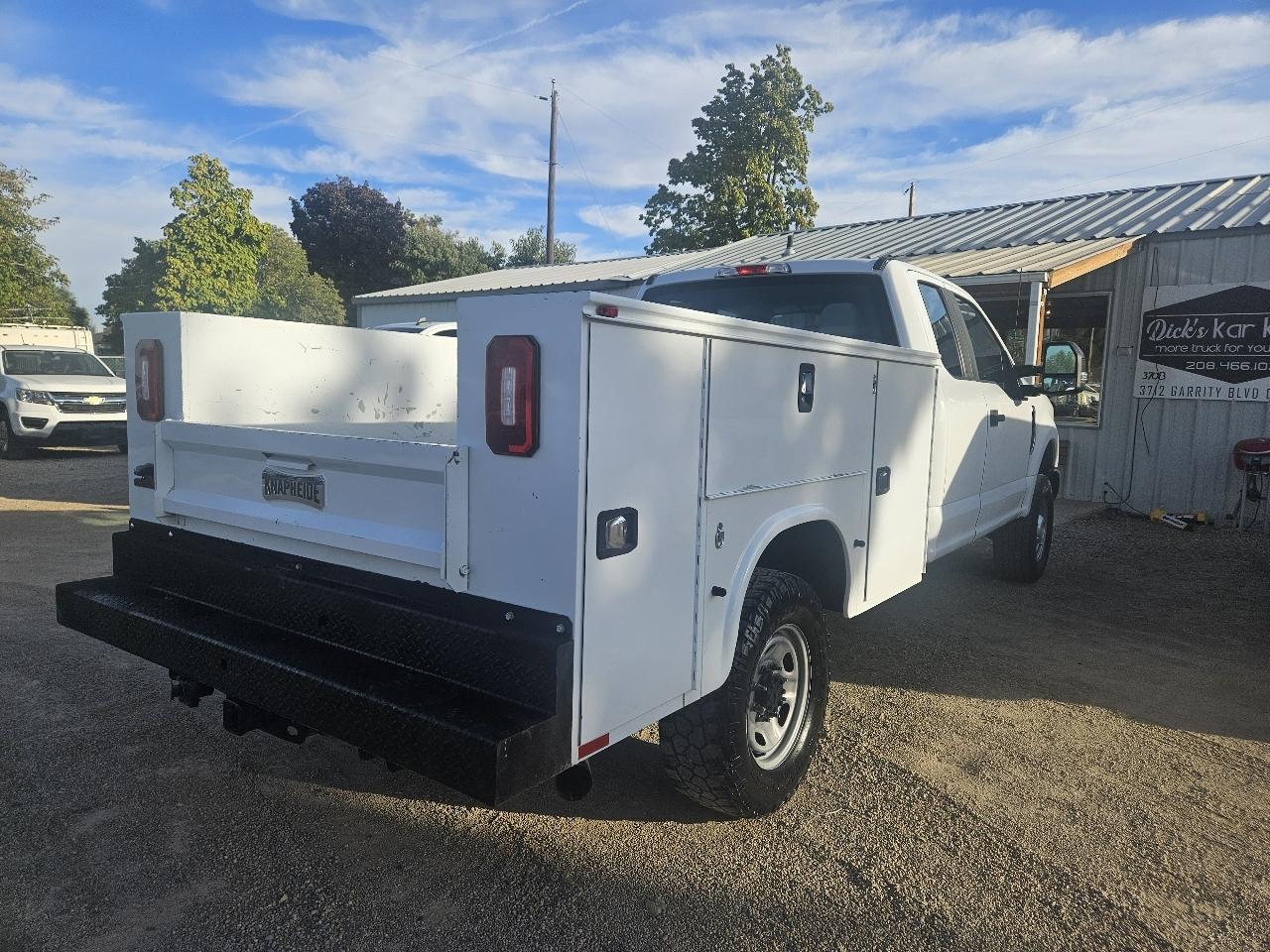 Ford F-250 SD XL SuperCab Long Bed 4WD 2019