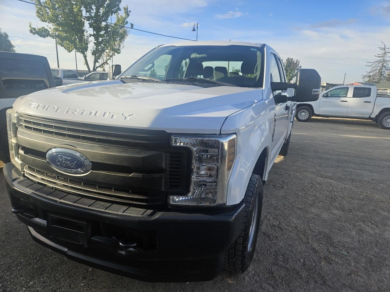 Ford F-250 SD XL SuperCab Long Bed 4WD 2019