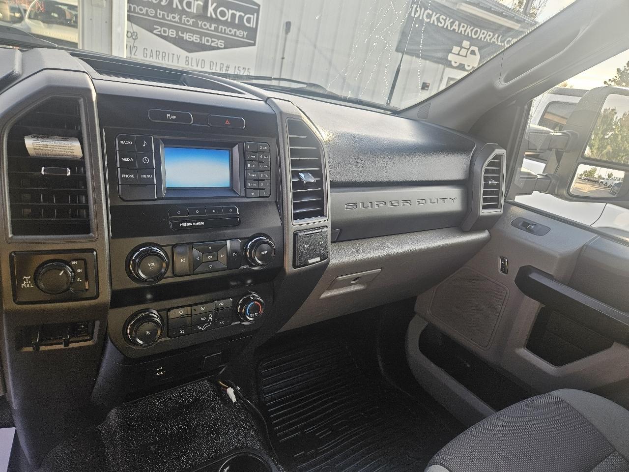 Ford F-250 SD XL SuperCab Long Bed 4WD 2019