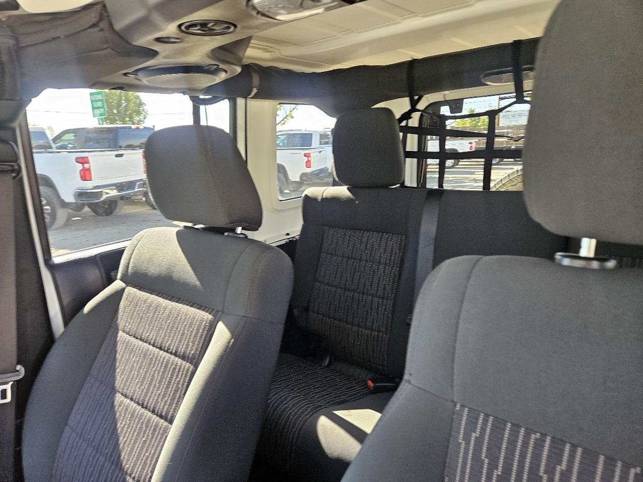 Jeep Wrangler Unlimited Rubicon 4WD 2012