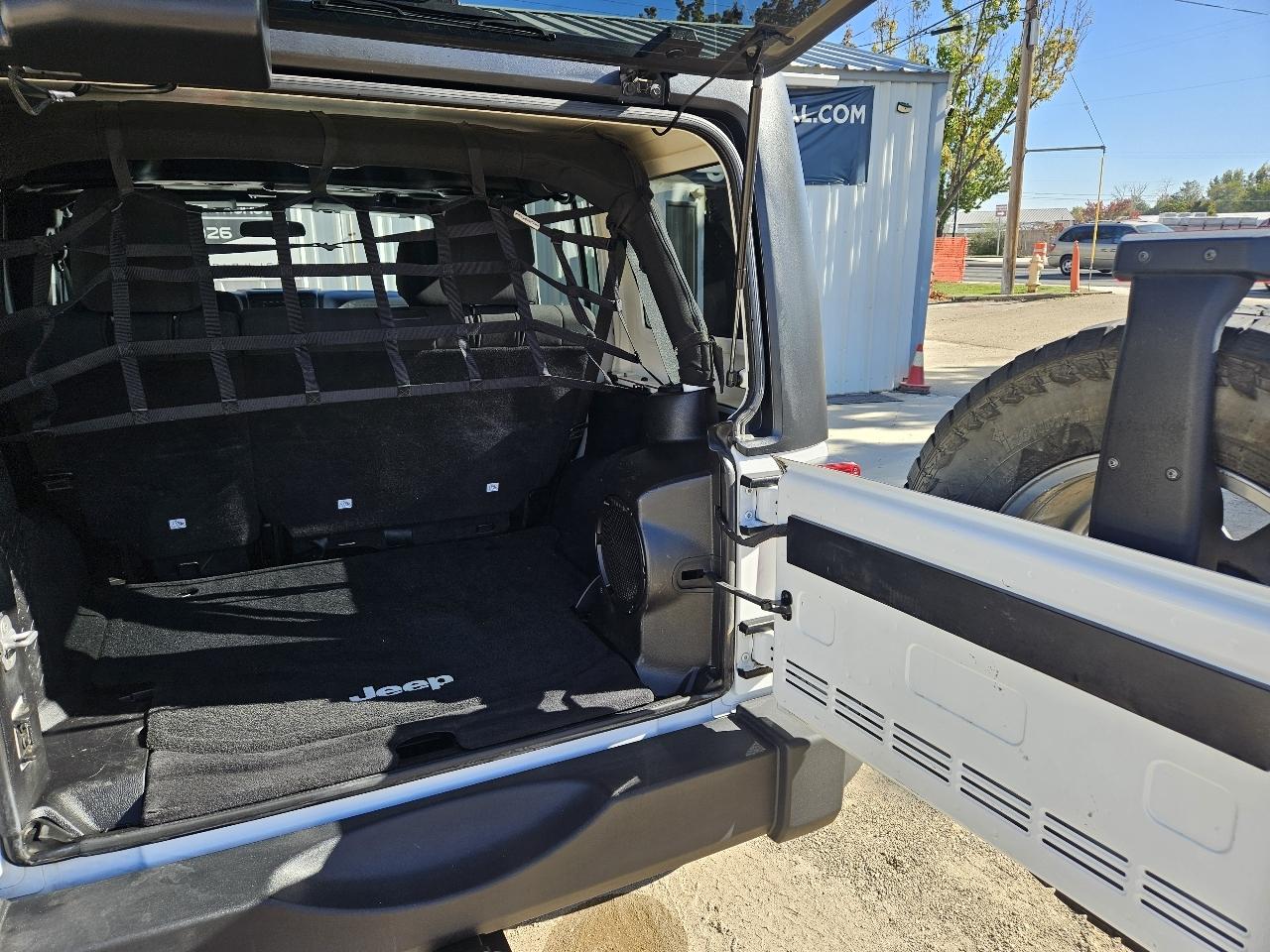 Jeep Wrangler Unlimited Rubicon 4WD 2012