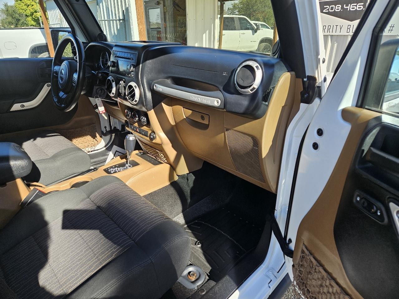 Jeep Wrangler Unlimited Rubicon 4WD 2012