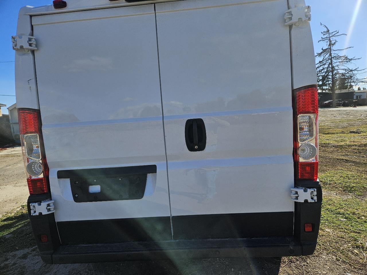 RAM Promaster 1500 Low Roof Tradesman 136-in. WB 2019