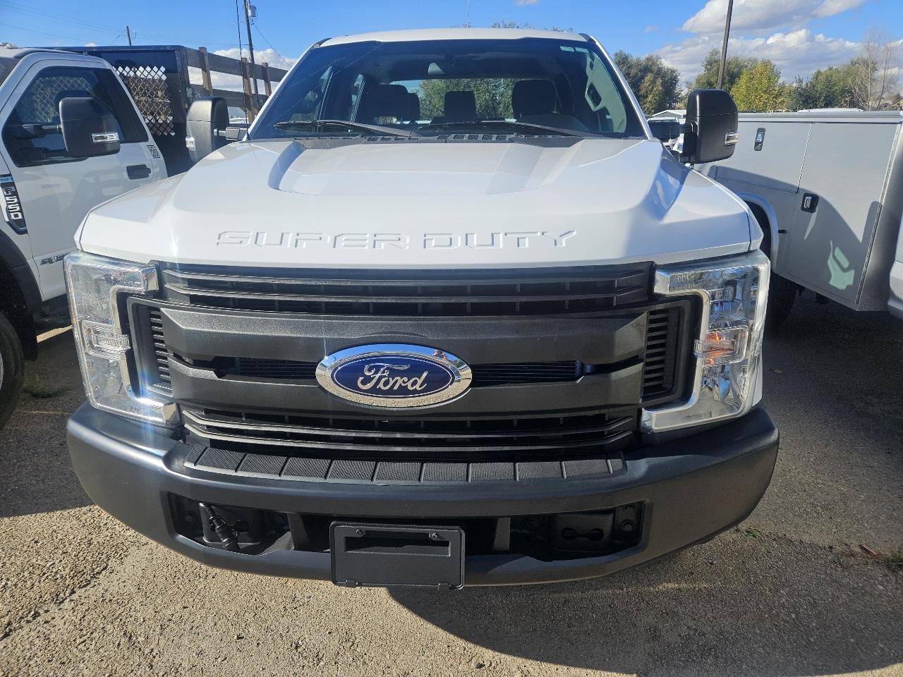 Ford F-350 SD XL Crew Cab Long Bed 4WD 2017