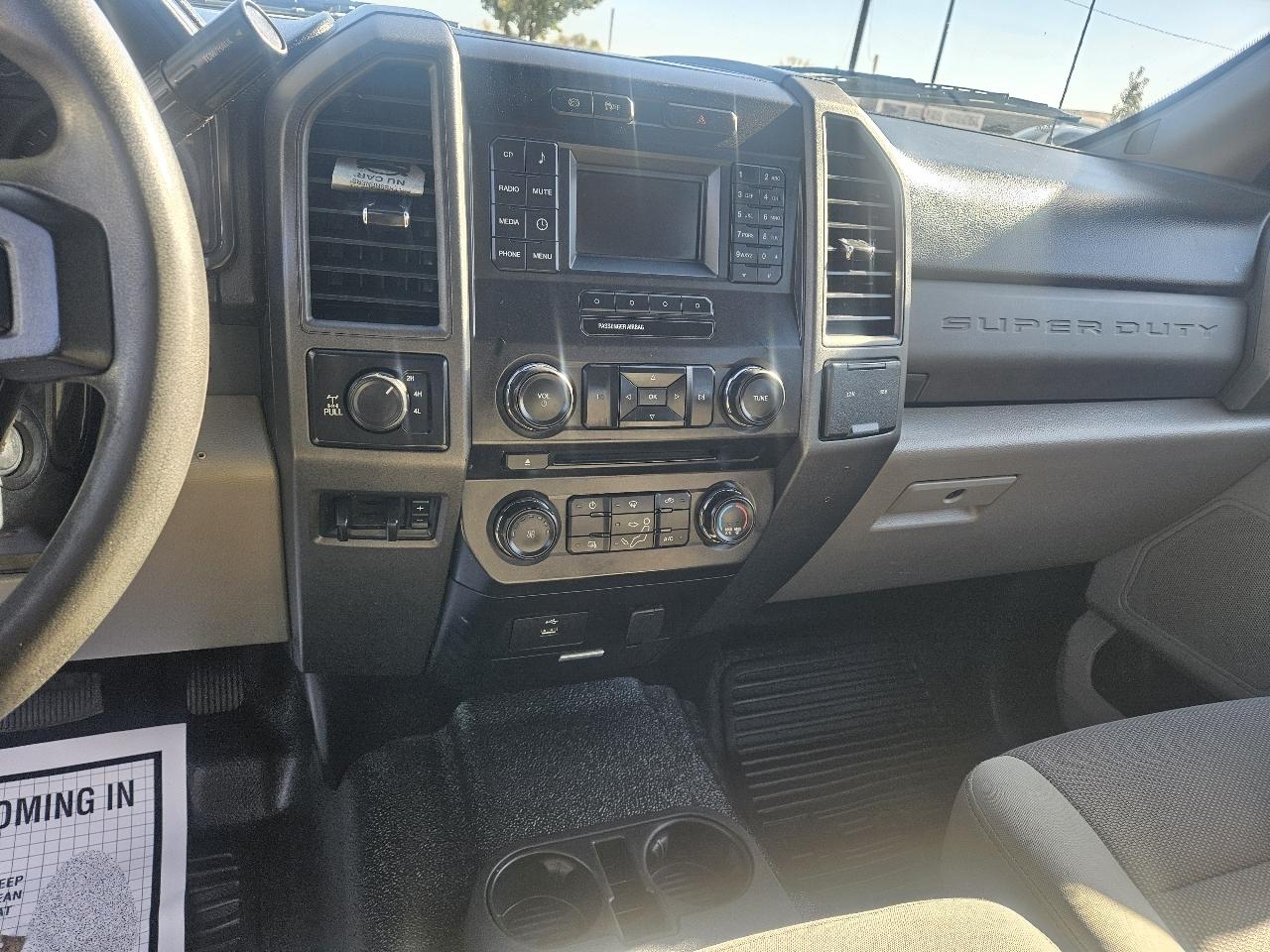 Ford F-350 SD XL Crew Cab Long Bed 4WD 2017