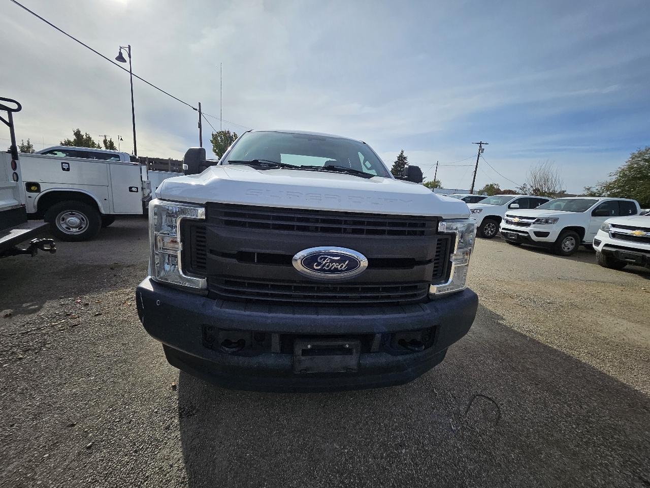 Ford F-250 SD XL SuperCab Long Bed 4WD 2017