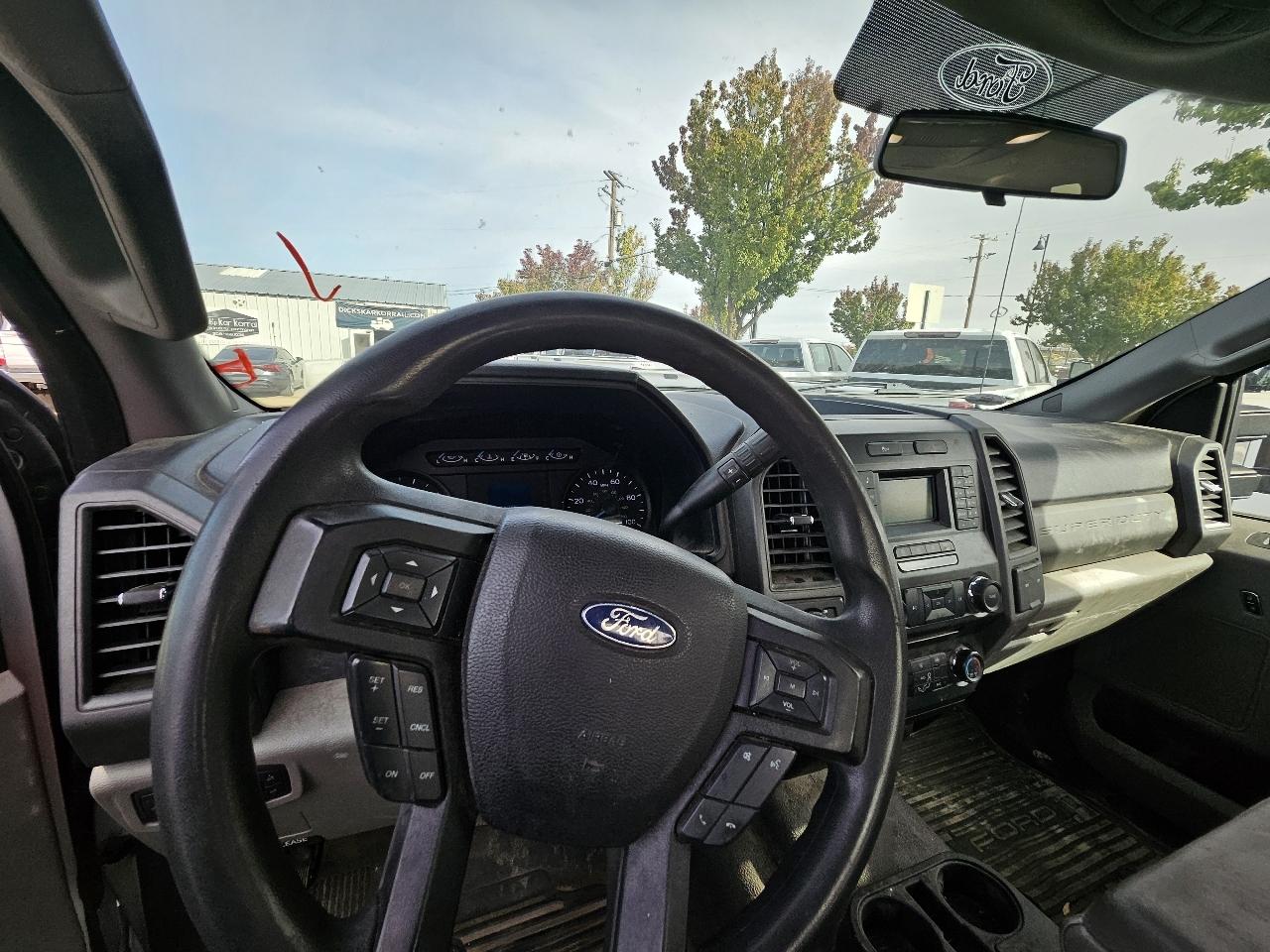 Ford F-250 SD XL SuperCab Long Bed 4WD 2017