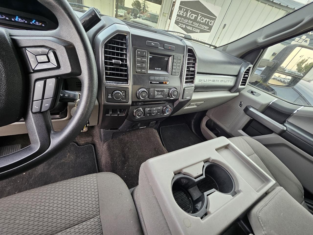 Ford F-250 SD XLT Crew Cab 4WD 2018
