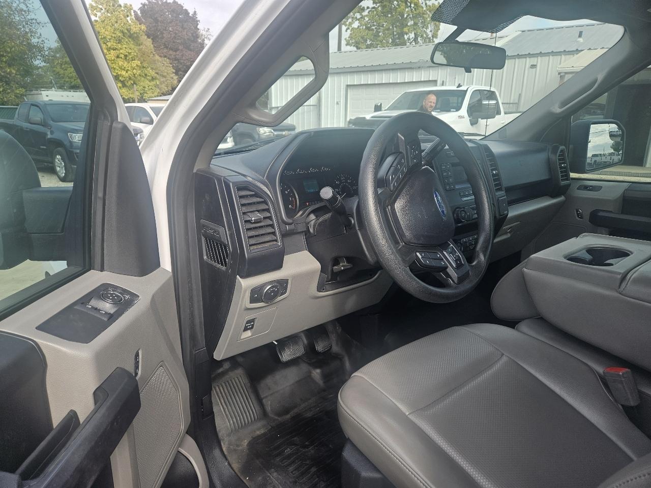 Ford F-150 XL 8-ft. Bed 4WD 2020