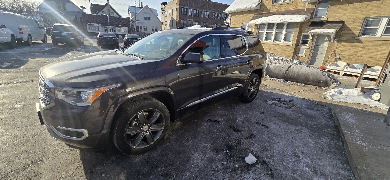 GMC Acadia Denali AWD 2017