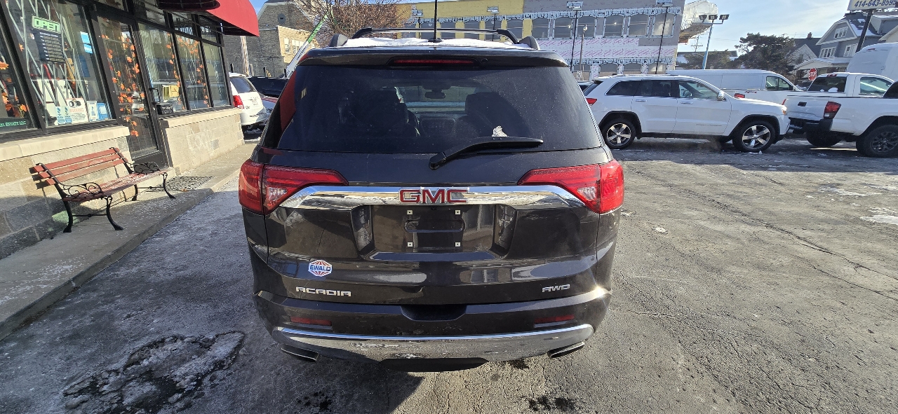 GMC Acadia Denali AWD 2017
