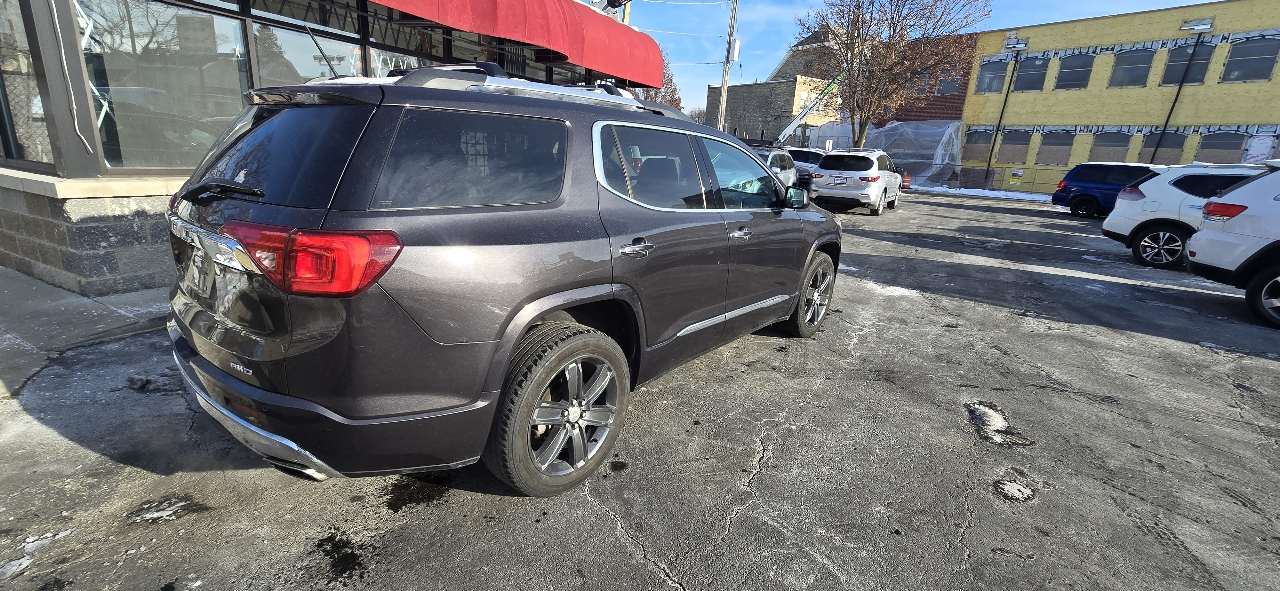 GMC Acadia Denali AWD 2017
