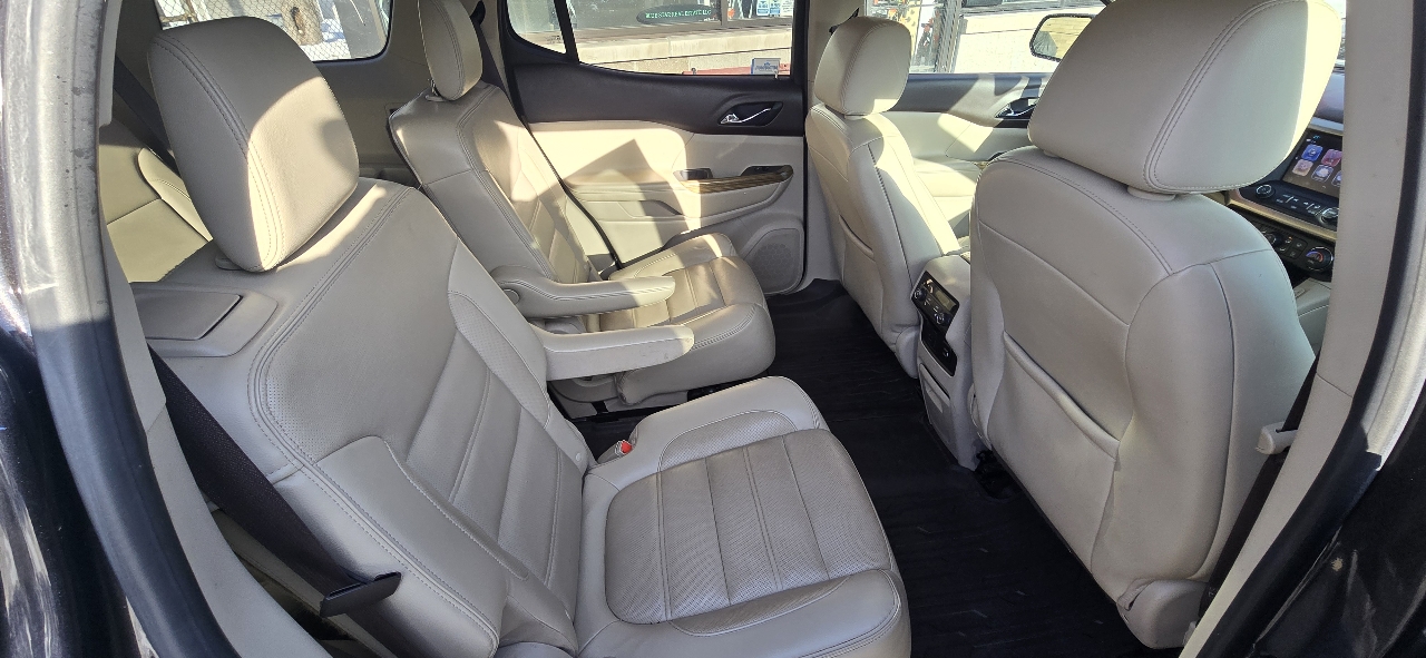 GMC Acadia Denali AWD 2017