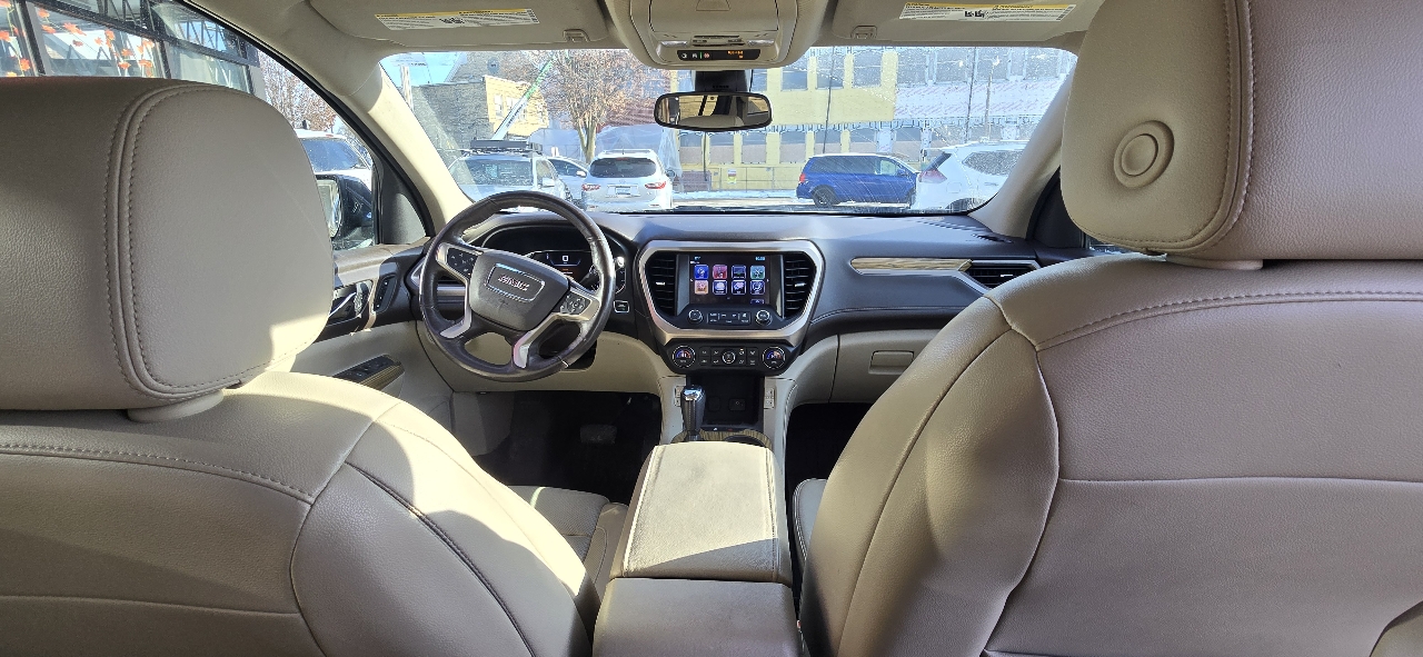 GMC Acadia Denali AWD 2017