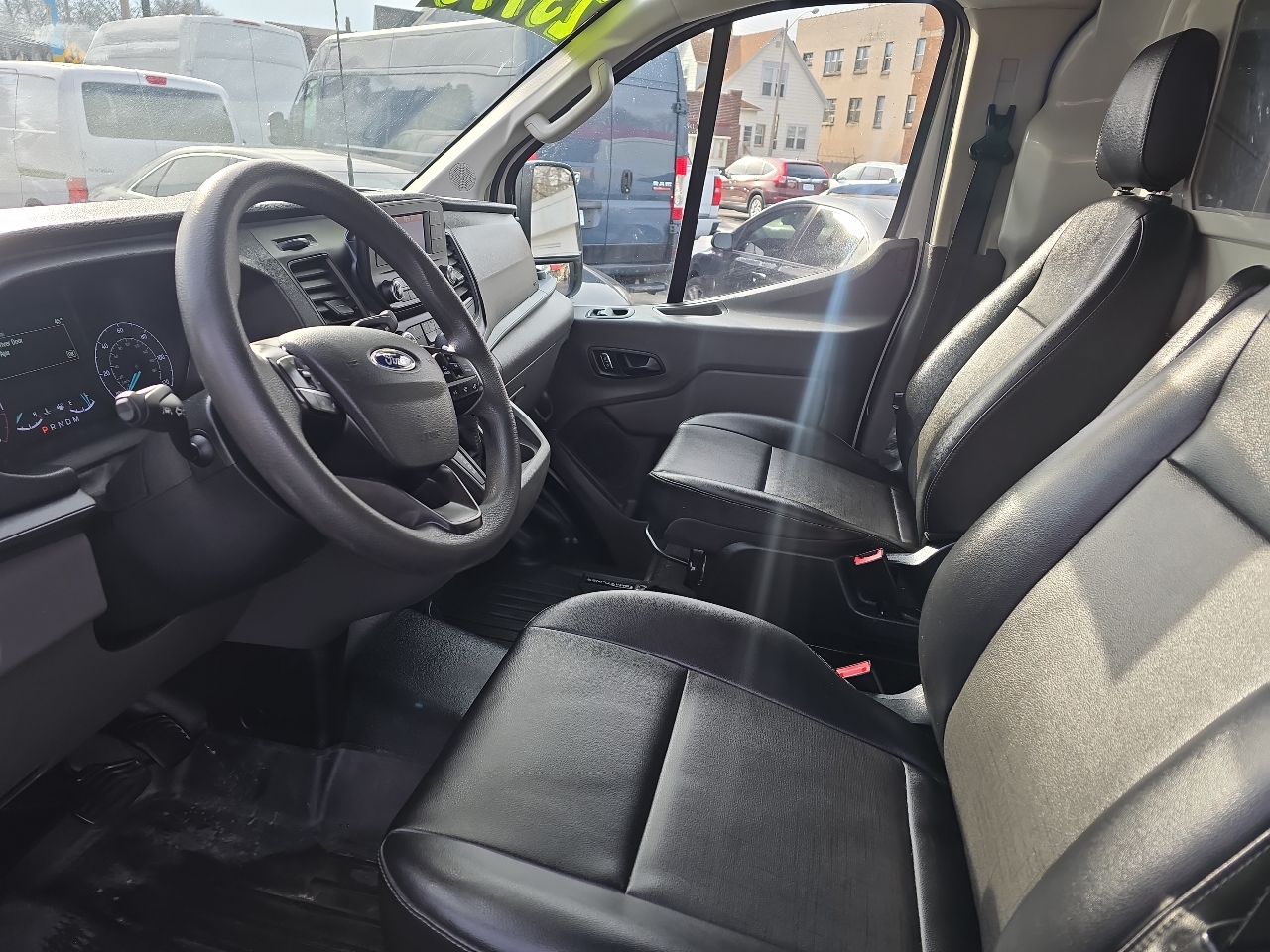 Ford Transit 250 Van High Roof w/Sliding Pass. 148-in. WB 2023