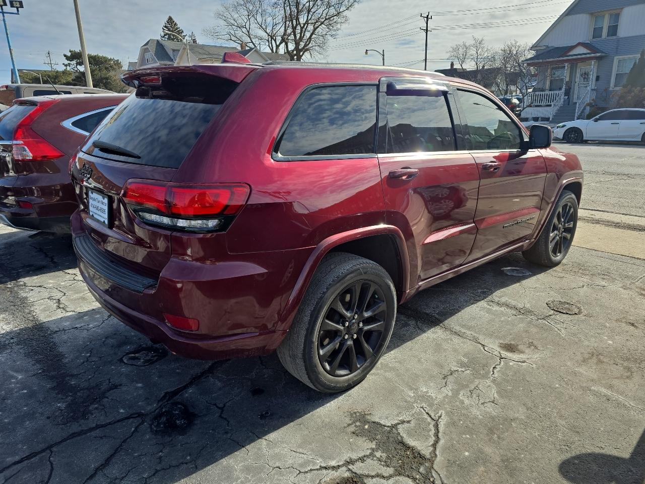 Jeep Grand Cherokee Laredo 4WD 2018