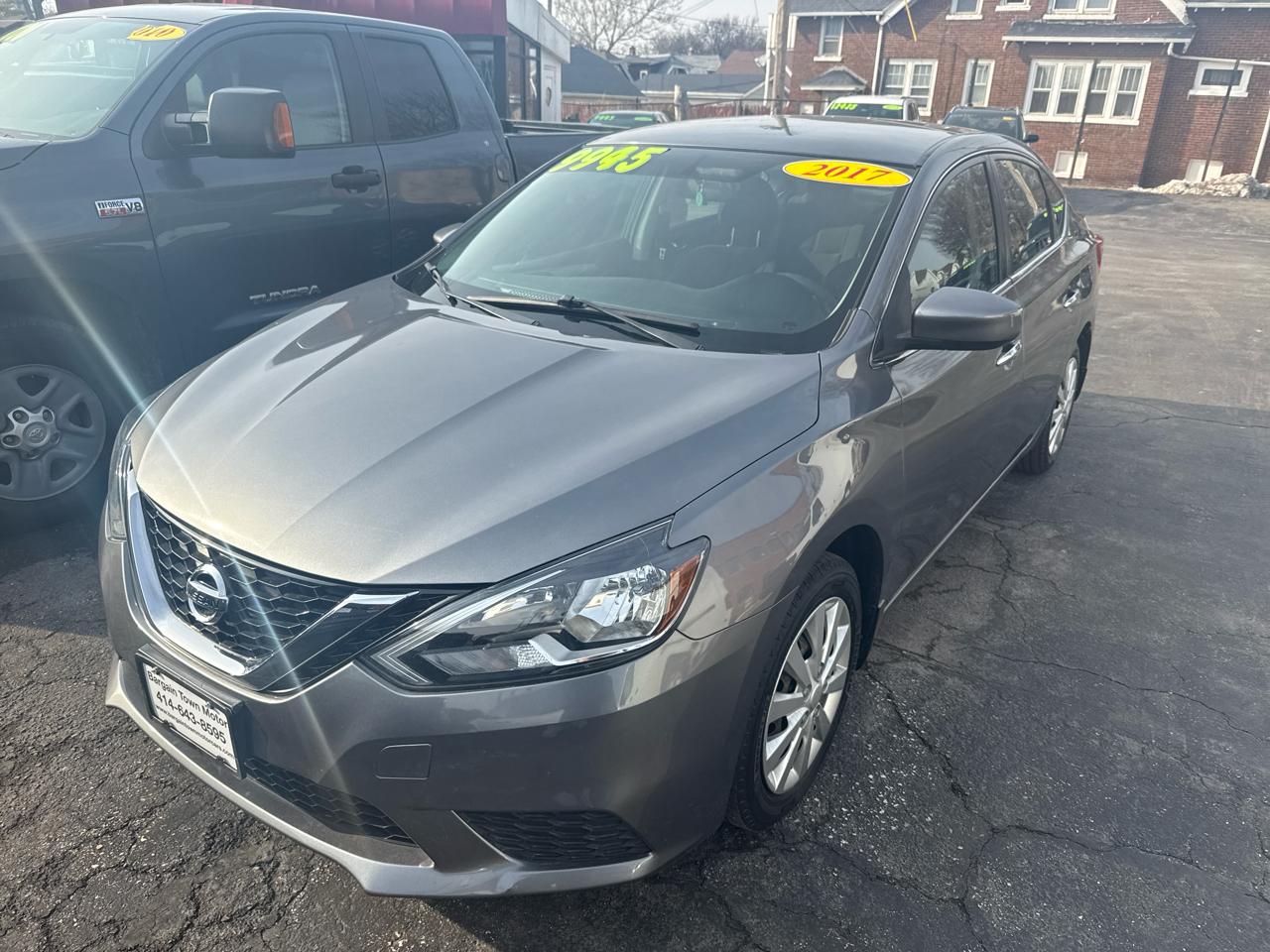Nissan Sentra S 6MT 2017