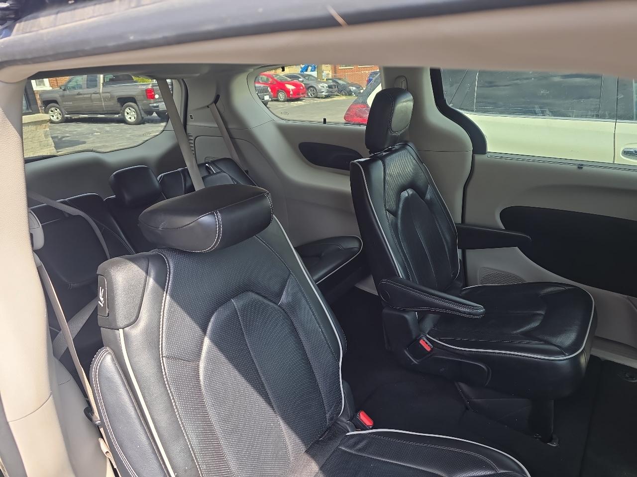 Chrysler Pacifica Limited 2022