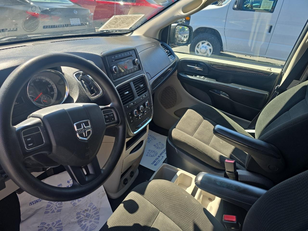 Dodge Grand Caravan SE 2015