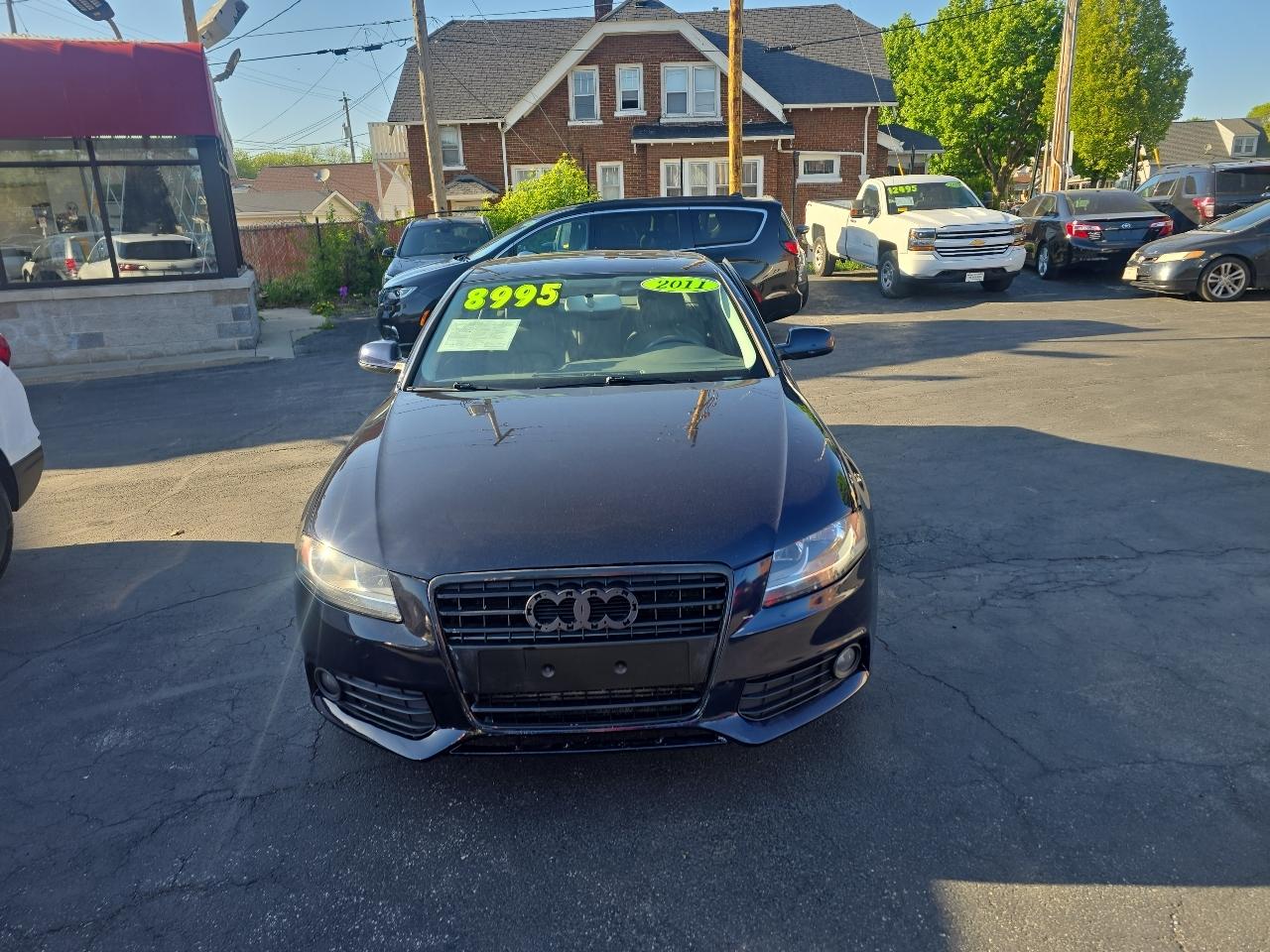 Audi A4 2.0T Sedan quattro Tiptronic 2011