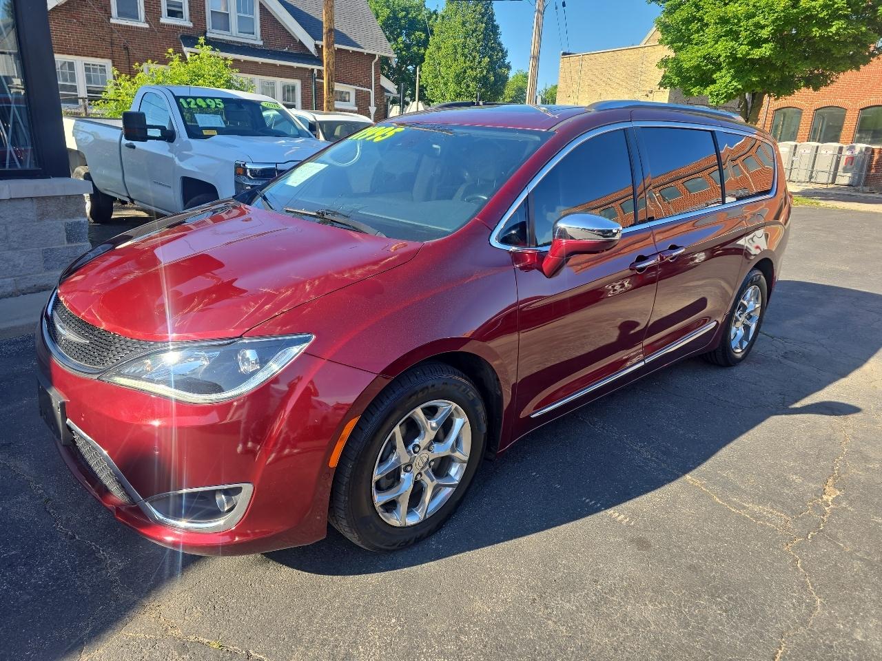 Chrysler Pacifica Limited 2017