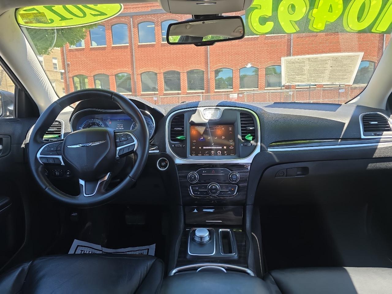 Chrysler 300 Limited RWD 2015